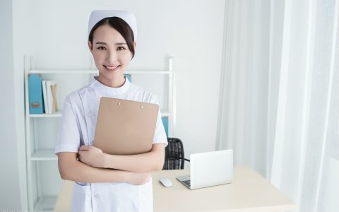 护士的工资与护师的工资差多少（护士和护师的工资待遇如何）