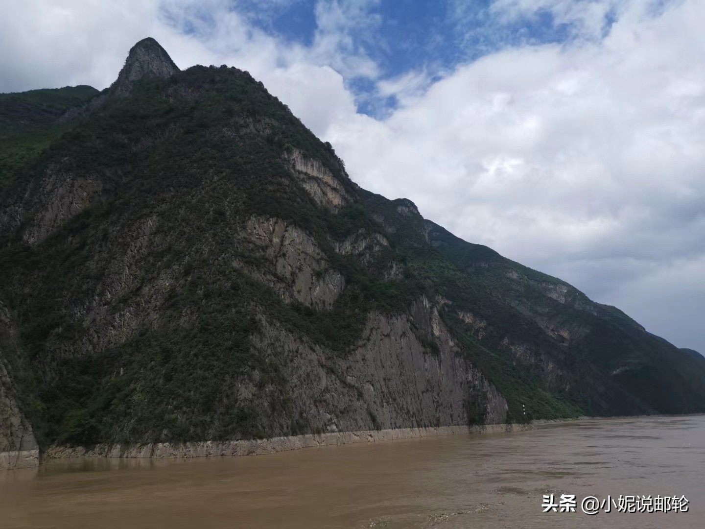 长江三峡的旅游景点介绍（长江三峡是哪三峡）
