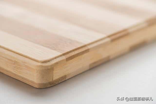 什么材质的实木菜板好（最好的菜板是什么木头）