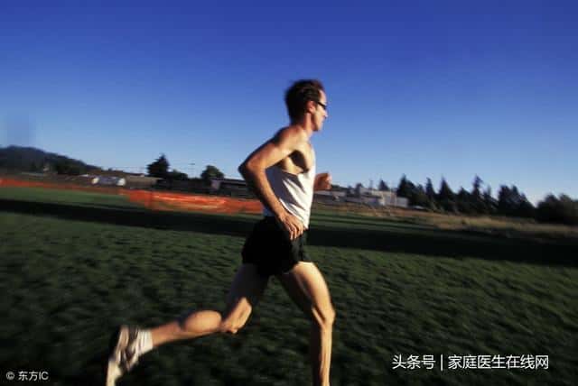 每天跑步对身体有什么好处和坏处（每天坚持跑步对身体有什么好处）